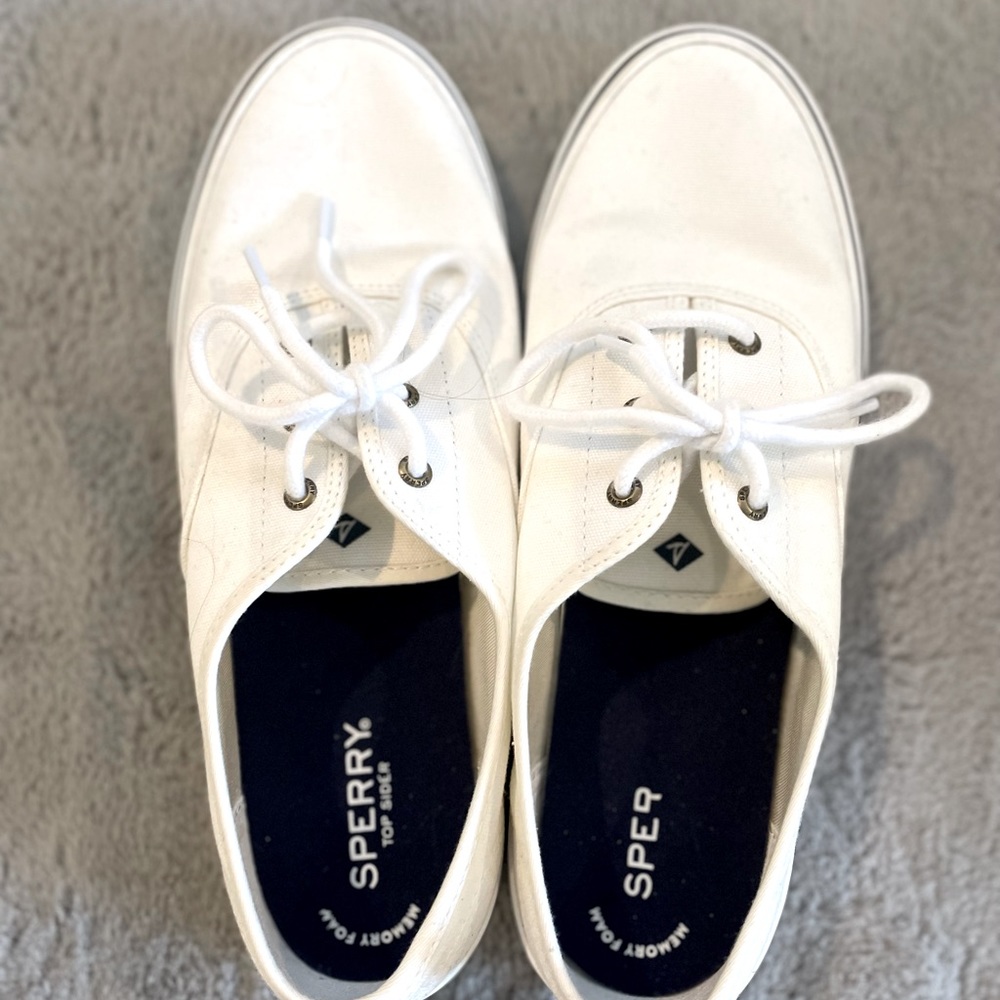 Sperry Crest CVO White Sneaker, Size 10